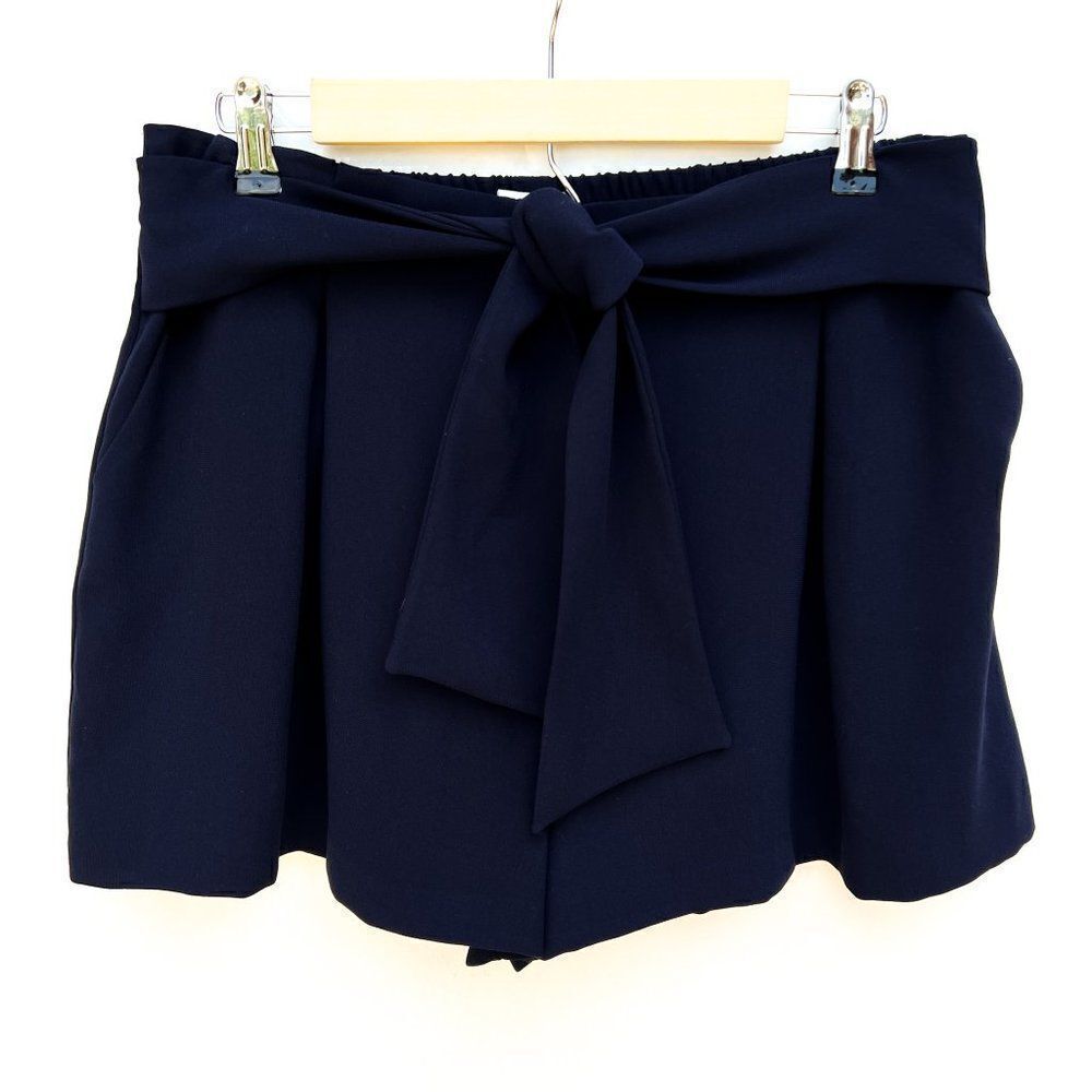a loves a Navy Blue Elastic Tie Waist Dressy Shorts